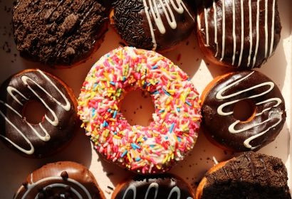 甘いものがやめられない…更年期・女性特有の不調は「我慢しないセルフケア」で乗り越える