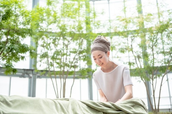 【自然派フェムケアとは？】“塗るだけ”で満足？専門家が教える、本当の意味と最初にやるべきこと